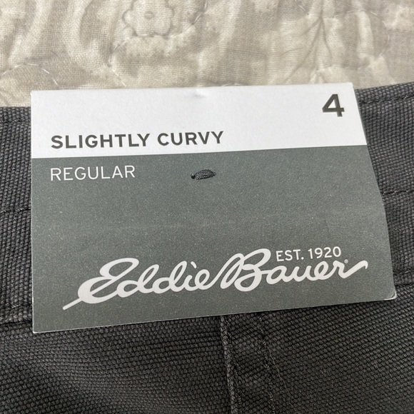 Eddie Bauer size 4.  Dark gray cropped cargo pants.  Never worn. - Picture 3 of 4